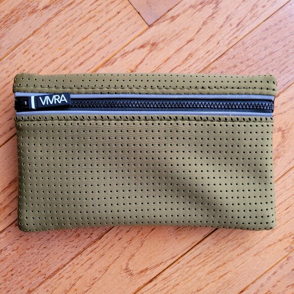 The Ultimate Waist Bag VIVRA Base Soldier On RFID Olive Green - Picture 4 of 12